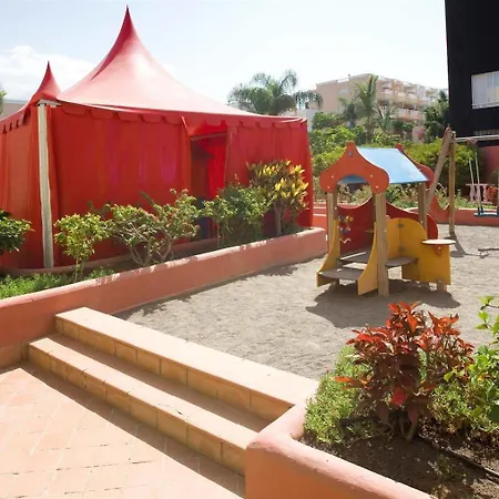 Servatur Isora فندق 4*