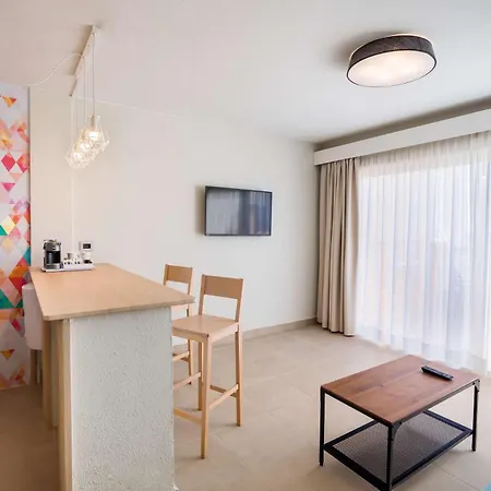 מלון Allegro Isora